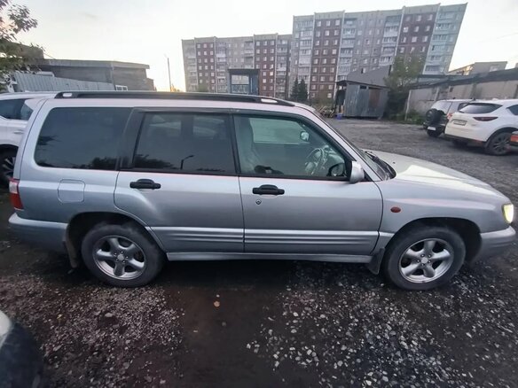 2001 Subaru Forester I Рестайлинг, серый, 500000 рублей - вид 5