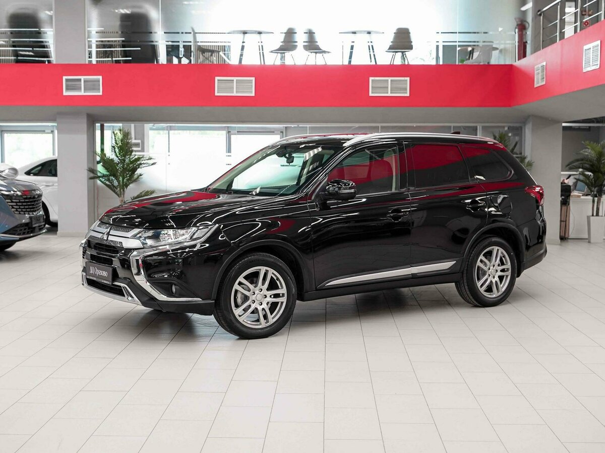 Открыть фотографии: Mitsubishi Outlander III Рестайлинг 3