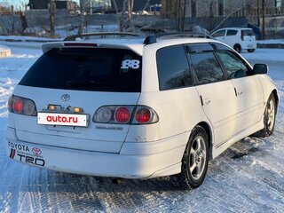 2001 Toyota Caldina II Рестайлинг, белый, 390000 рублей, вид 3