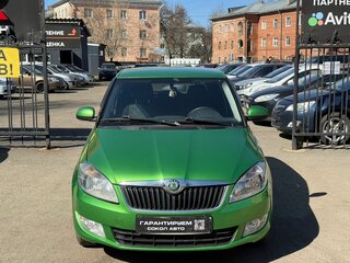 2012 Skoda Fabia II Рестайлинг, зелёный, 499000 рублей, вид 3