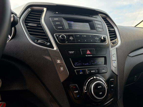 2017 Hyundai Santa Fe III Рестайлинг, серебристый - вид 19