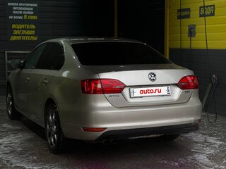 2013 Volkswagen Jetta VI, серебристый, 870000 рублей, вид 5