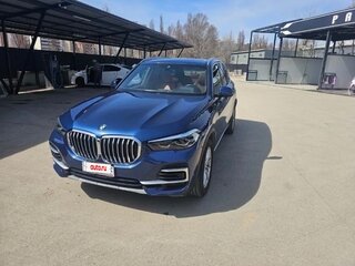 2021 BMW X5 40i IV (G05/G18), синий, 6900000 рублей, вид 3