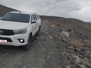 2015 Toyota Hilux VIII, белый, 2800000 рублей, вид 4