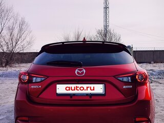 2018 Mazda Axela III Рестайлинг, красный, 1600000 рублей, вид 3