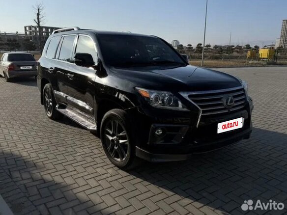 2014 Lexus LX 570 III Рестайлинг, чёрный, 4290000 рублей - вид 2