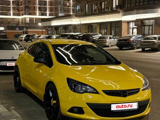 2013 Opel Astra GTC J Рестайлинг, жёлтый, 750000 рублей, вид 3
