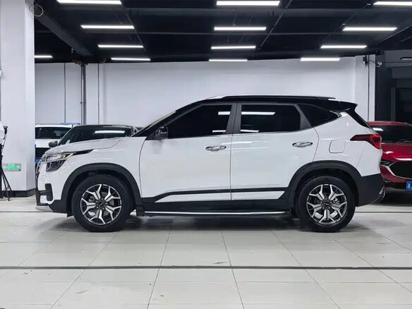 2022 Kia KX3, белый - вид 5