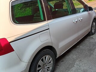 2012 Volkswagen Sharan II, белый, 1400000 рублей, вид 2
