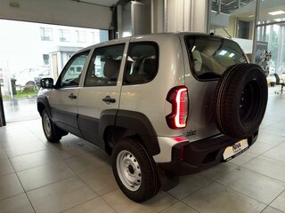2026 Lada (ВАЗ) Niva Travel I Рестайлинг, серебристый, 1424609 рублей, вид 5