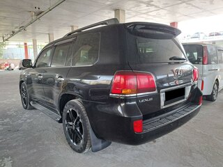 2011 Lexus LX 570 III, чёрный, 2600000 рублей, вид 4