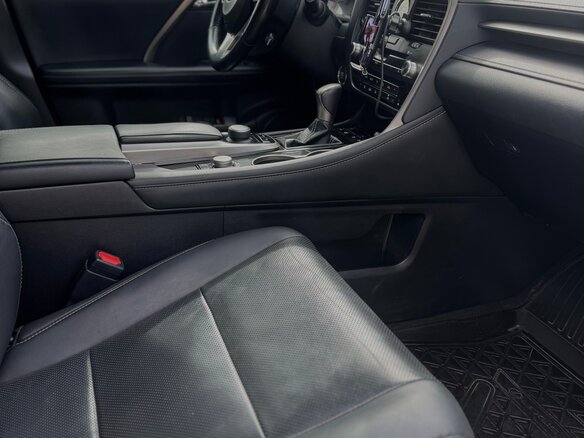 2018 Lexus RX 300 IV, белый, 3850000 рублей - вид 8