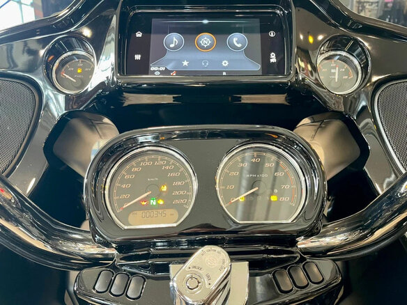 2023 Harley-Davidson Road Glide 3, серый, 4980000 рублей - вид 9