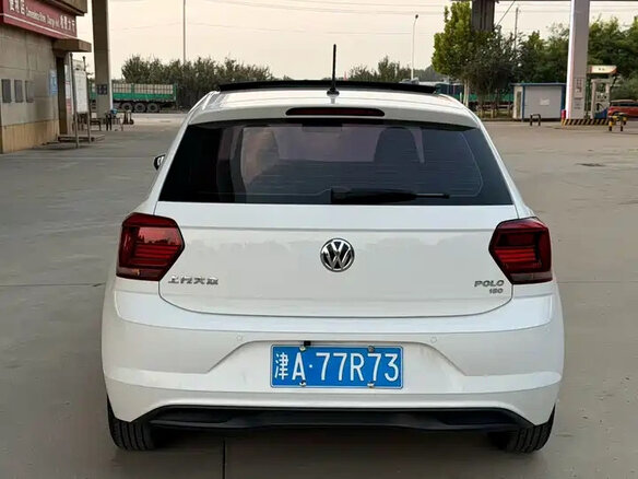 2022 Volkswagen Polo Plus (China Market), белый, 1050000 рублей - вид 4