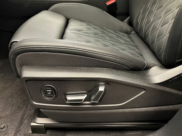 2026 Audi Q5 L III (GU), чёрный, 6550000 рублей - вид 17