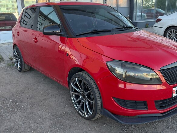 2013 Skoda Fabia II Рестайлинг, красный, 660000 рублей - вид 11