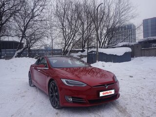 2020 Tesla Model S Long Range Plus I Рестайлинг, красный, 3000000 рублей, вид 2