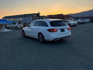 2015 Mercedes-Benz C-Класс 180 IV (W205), белый, 1600000 рублей, вид 2