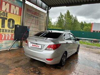 2013 Hyundai Solaris I, серебристый, 570000 рублей, вид 5