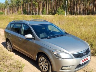 2010 Kia Ceed I Рестайлинг, серебристый, 620000 рублей, вид 3