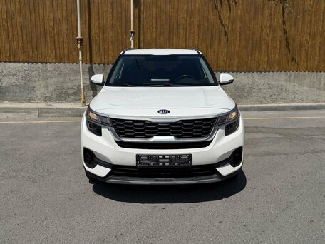 2020 Kia Seltos I, белый, 1700000 рублей, вид 2