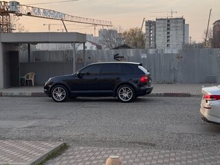 2007 Porsche Cayenne Turbo I Рестайлинг (957), чёрный, 1000000 рублей, вид 2