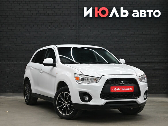 2012 Mitsubishi ASX I Рестайлинг, белый, 900000 рублей - вид 3