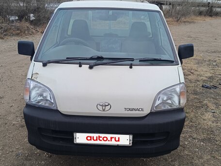 2000 Toyota TownAce, белый, 950000 рублей, вид 1