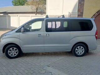 2009 Hyundai Grand Starex 4AT I, серый, 1700000 рублей, вид 2