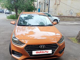 2018 Hyundai Solaris II, оранжевый, 980000 рублей, вид 4