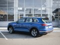 2019 Volkswagen Touareg III, синий, 3380000 рублей - вид 5