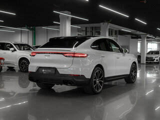 2021 Porsche Cayenne E-Hybrid Coupé III, белый, 8650000 рублей, вид 5