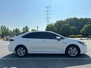 2022 Toyota Corolla Sporty XII (E210), белый, 1510000 рублей, вид 5