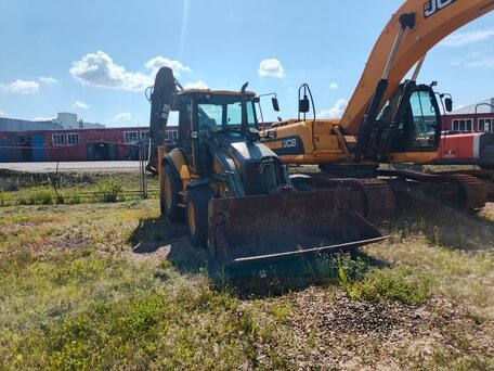 2012 Hitachi ZX200, красный, 3490000 рублей, вид 3