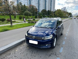 2017 Volkswagen Touran II, синий, 1679000 рублей, вид 2