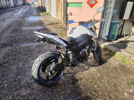 2011 Suzuki GSR 750, белый, 550000 рублей, вид 2
