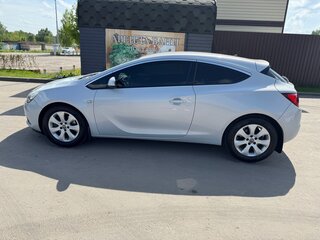 2012 Opel Astra GTC J Рестайлинг, белый, 700000 рублей, вид 3