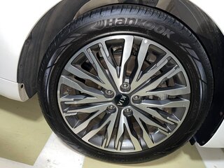 2020 Kia K7 YG (II) Рестайлинг, белый, 3600000 рублей, вид 3