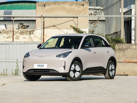 2026 Geely EX2, бежевый, 1700226 рублей - вид 2