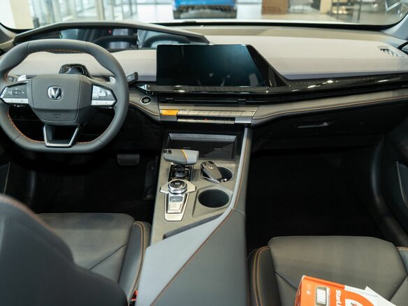 2025 Changan UNI-V I, белый, 3479900 рублей - вид 24
