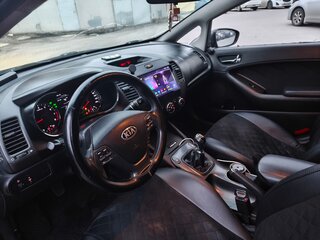 2013 Kia Cerato III, чёрный, 900000 рублей, вид 5