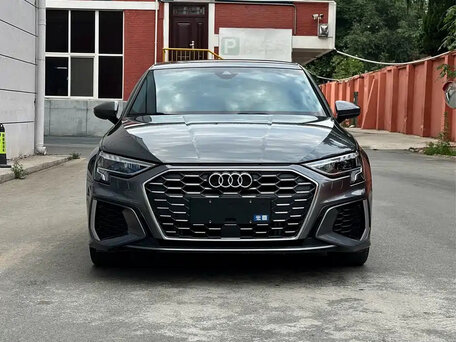 2023 Audi A3 35 TFSI Long IV (8Y), серый, 2000000 рублей, вид 2