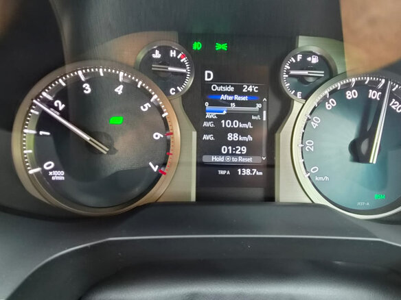 2022 Toyota Land Cruiser Prado 150 Series Рестайлинг 3, белый, 6350000 рублей - вид 7