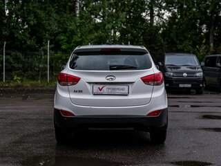 2015 Hyundai ix35 I Рестайлинг, белый, 1180000 рублей, вид 4