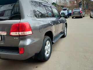 2011 Toyota Land Cruiser 200 Series, серый, 2980008 рублей, вид 2