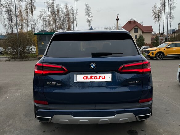 2019 BMW X5 40i IV (G05/G18), синий, 3798000 рублей - вид 3