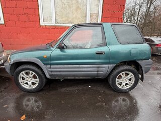 1996 Toyota RAV4 I (XA10), зелёный, 590000 рублей, вид 3