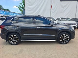 2021 Volkswagen Tharu I, чёрный, 2036690 рублей, вид 3