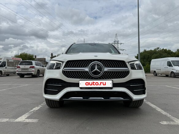 2019 Mercedes-Benz GLE 300 d II (V167), белый, 6500000 рублей - вид 1