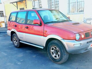 1997 Nissan Terrano II Рестайлинг, красный, 450000 рублей, вид 3